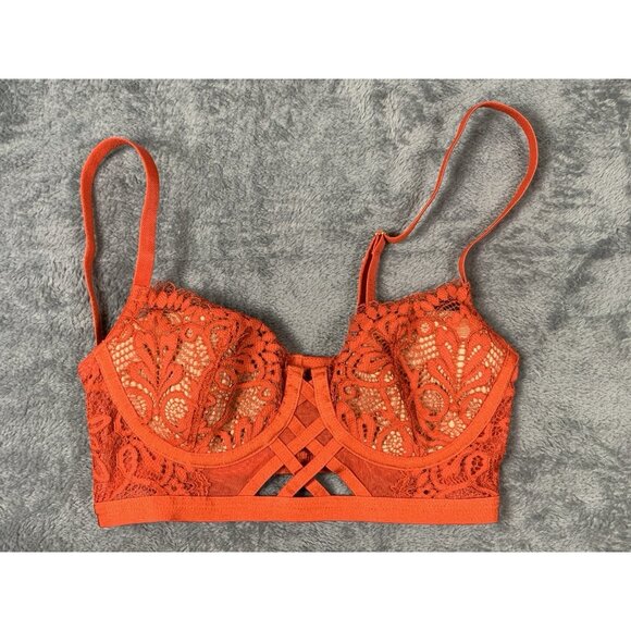 Adore Me Underwire Bra Size 30C Red and White (lot of 2) - Picture 6 of 9